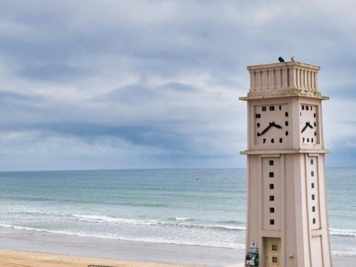 Appartement T2 Avec Balcon Et Vue Mer, 1Er Etage, Ascenseur, Tv, Cuisine Equipee - Fr-1-197-466 Les Sables-d'Olonne Exterior photo