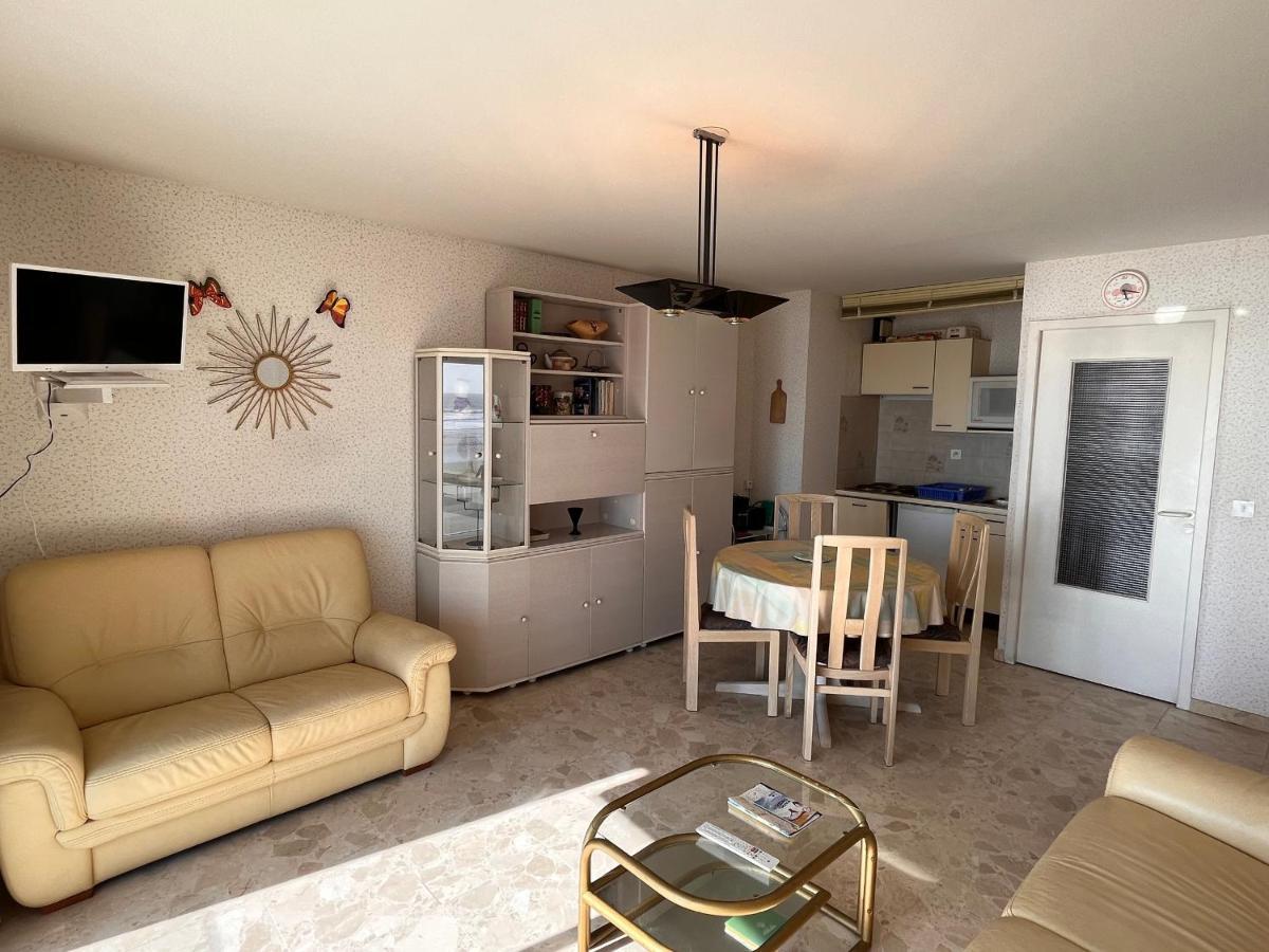Appartement T2 Avec Balcon Et Vue Mer, 1Er Etage, Ascenseur, Tv, Cuisine Equipee - Fr-1-197-466 Les Sables-d'Olonne Exterior photo